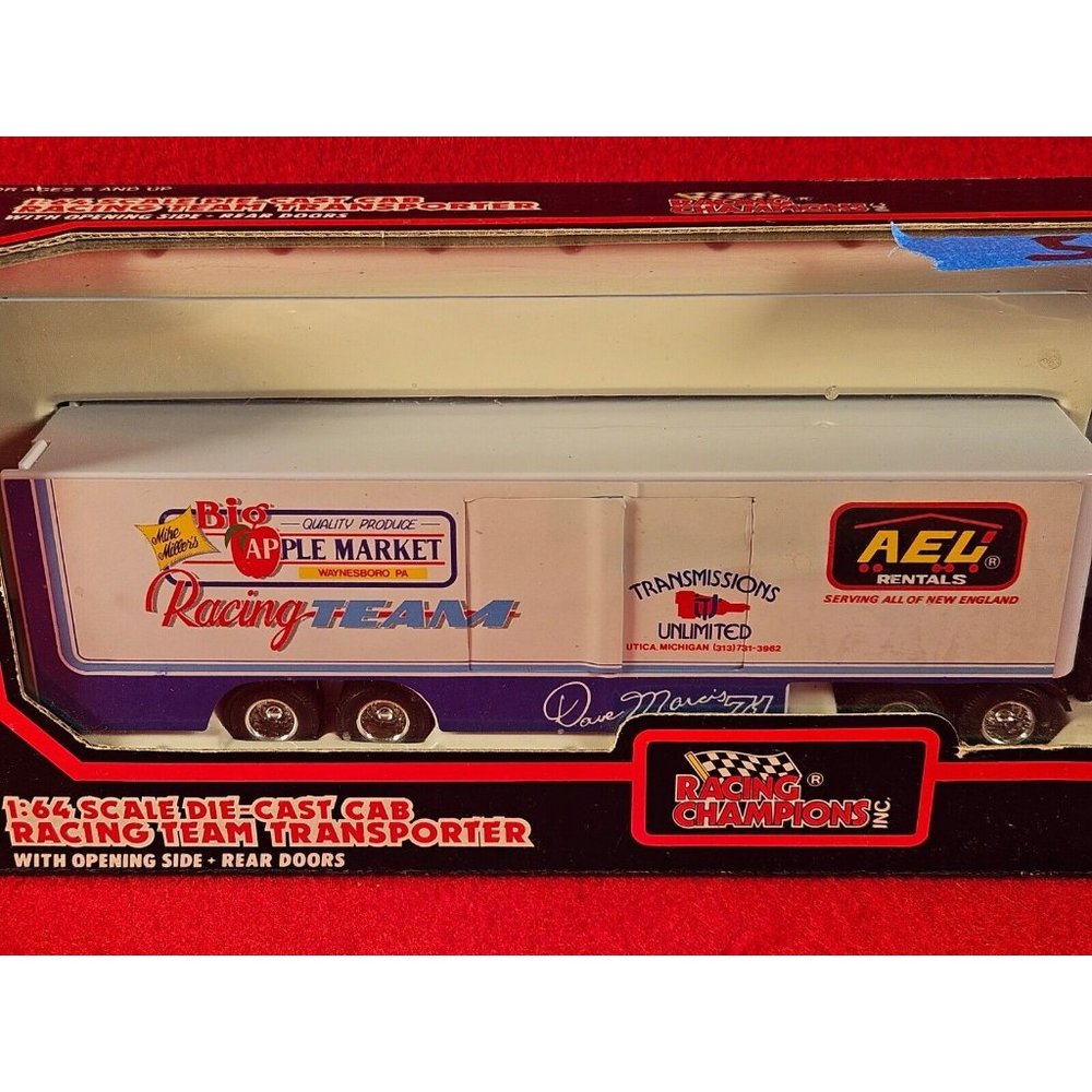 DAVE MARCIS NASCAR TRANSPORTER BUNDLE w/MATCHING STOCKCAR & PLAYER CARD-NIB(H51) - Picture 3 of 5